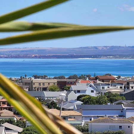 Langebaan Guest House Exterior photo